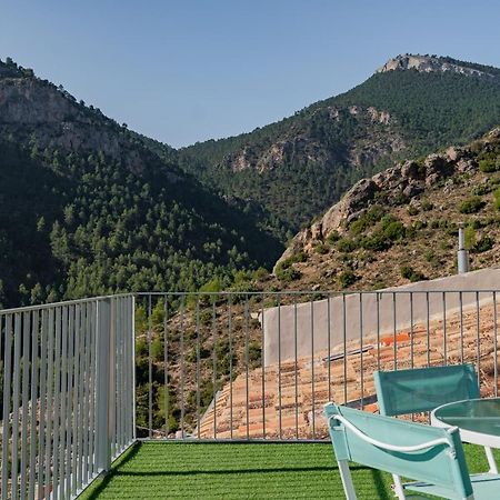 Domus Lapidis - El Taller Bogarra Exteriör bild