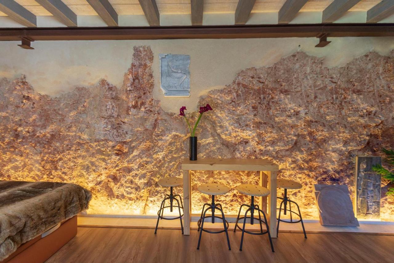 Domus Lapidis - El Taller Bogarra Exteriör bild